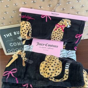 Juicy Couture Oversized Cheetah Plush Printed Throw Blanket 60” x 70”
